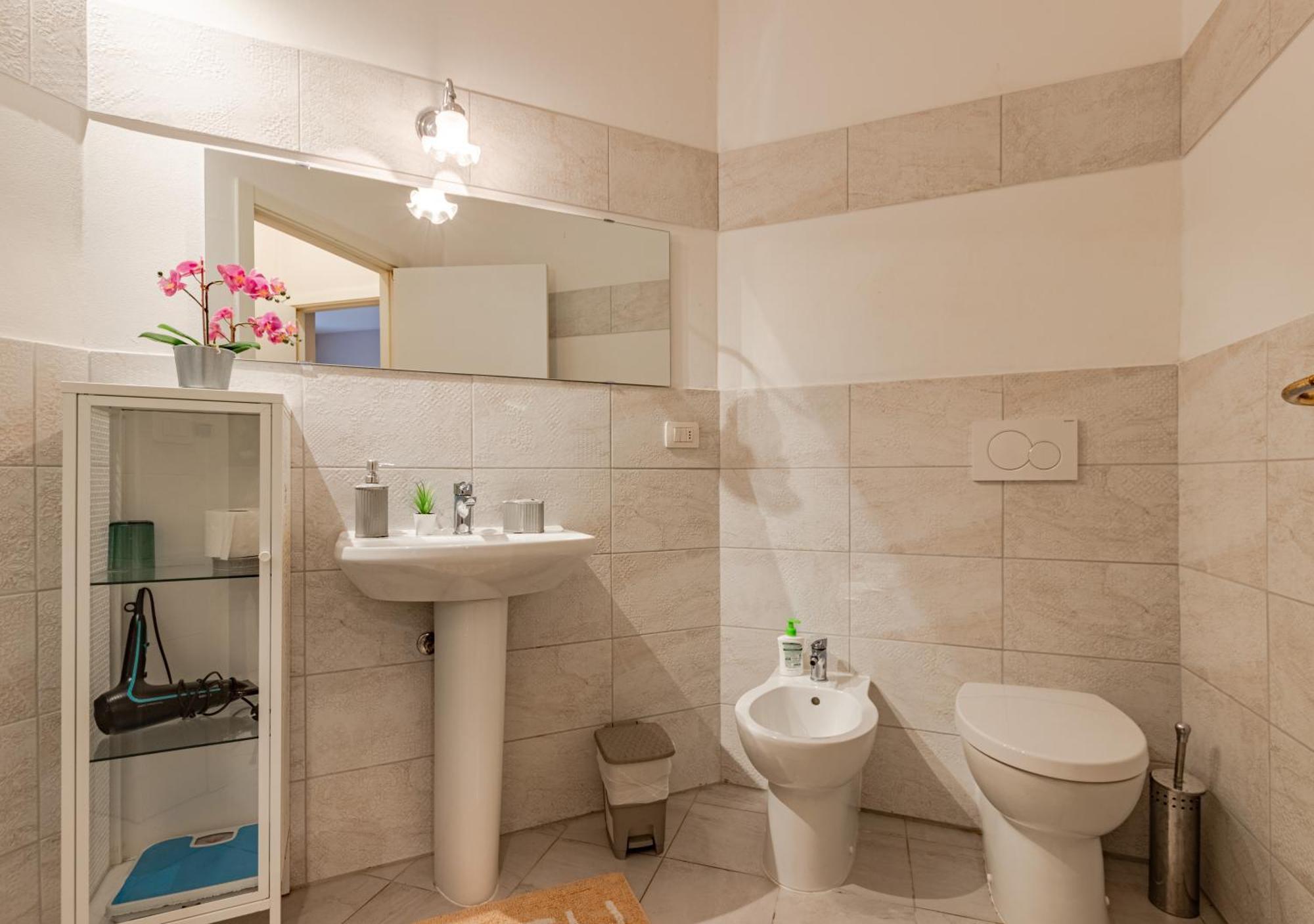 Melodia Di Mare, Teatro & Centro, Armonia E Relax Appartement Livorno Buitenkant foto