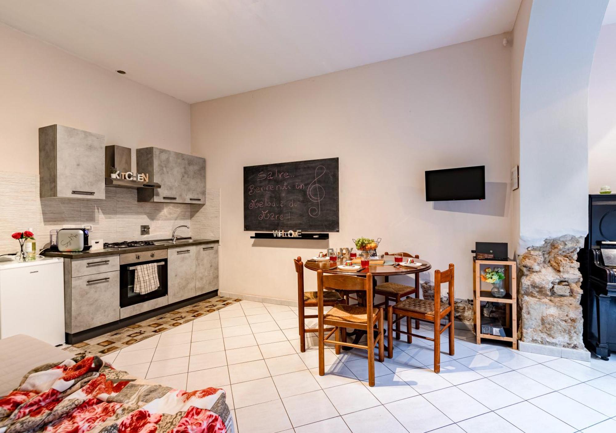 Melodia Di Mare, Teatro & Centro, Armonia E Relax Appartement Livorno Buitenkant foto